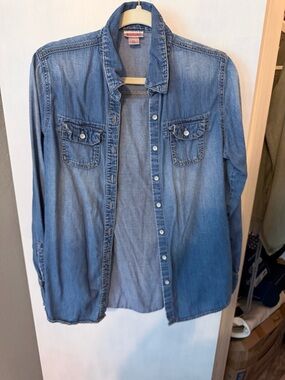 Mossimo Supply Co. Light Blue Denim Button-Down Shirt